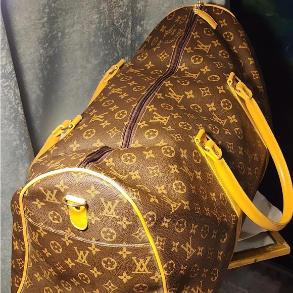Louis Vuitton Duffle Bag - Picture 12 of 12